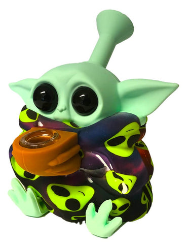 Urban Crew ''Flashy Alien'' Silicone Pipe
